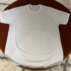 Mens lululemon t-shirt